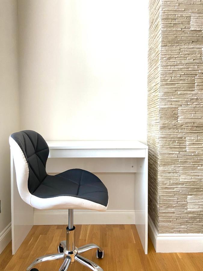Holiday Beach Flat In Bournemouth, England, Ukアパートメント エクステリア 写真
